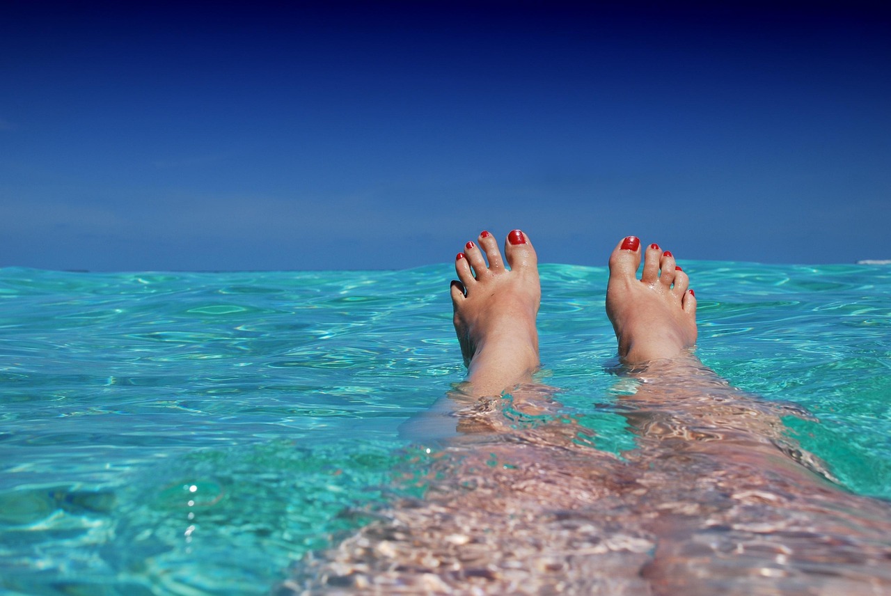 Maldives - relaxing in the water